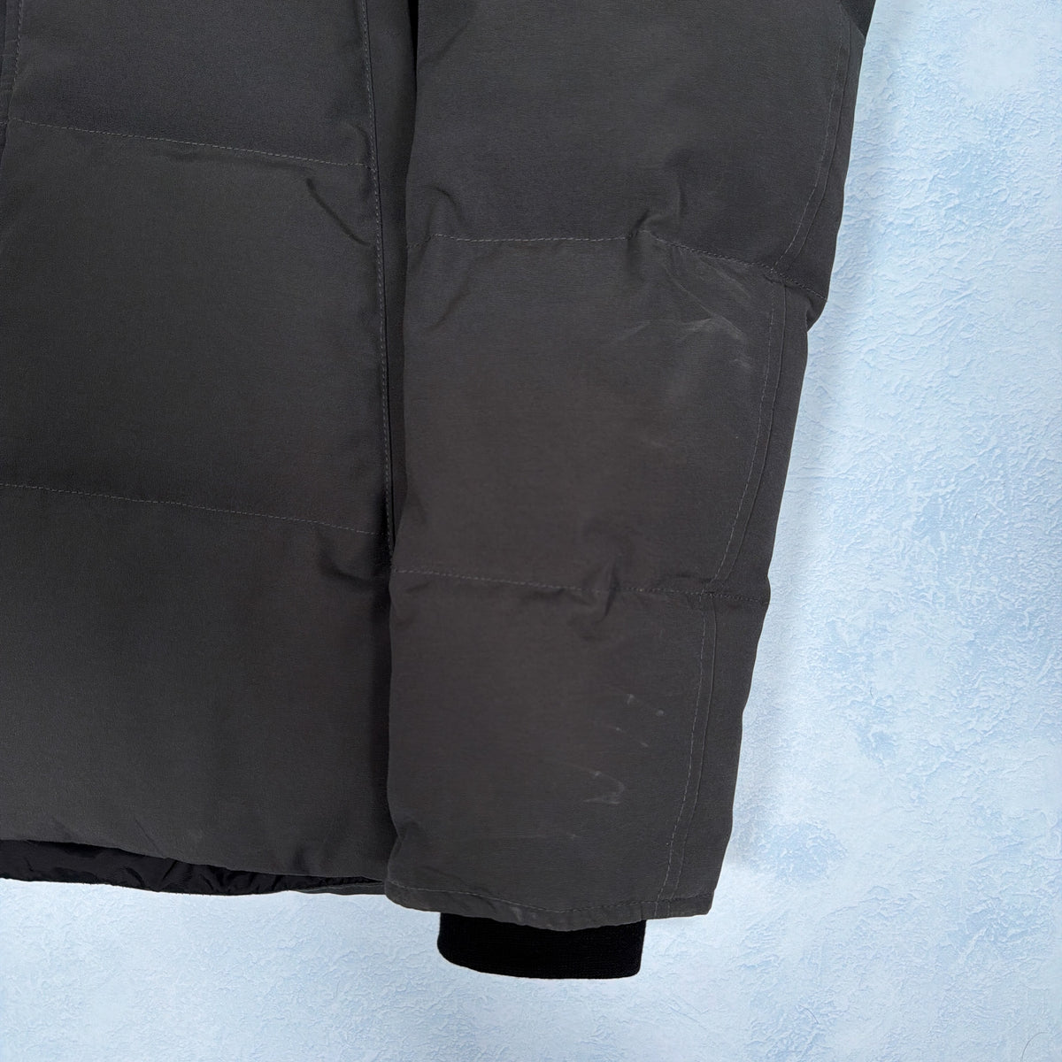 Wyndham Parka Heritage - Graphite Medium (Pre Owned) | Canada Goose (Copy)