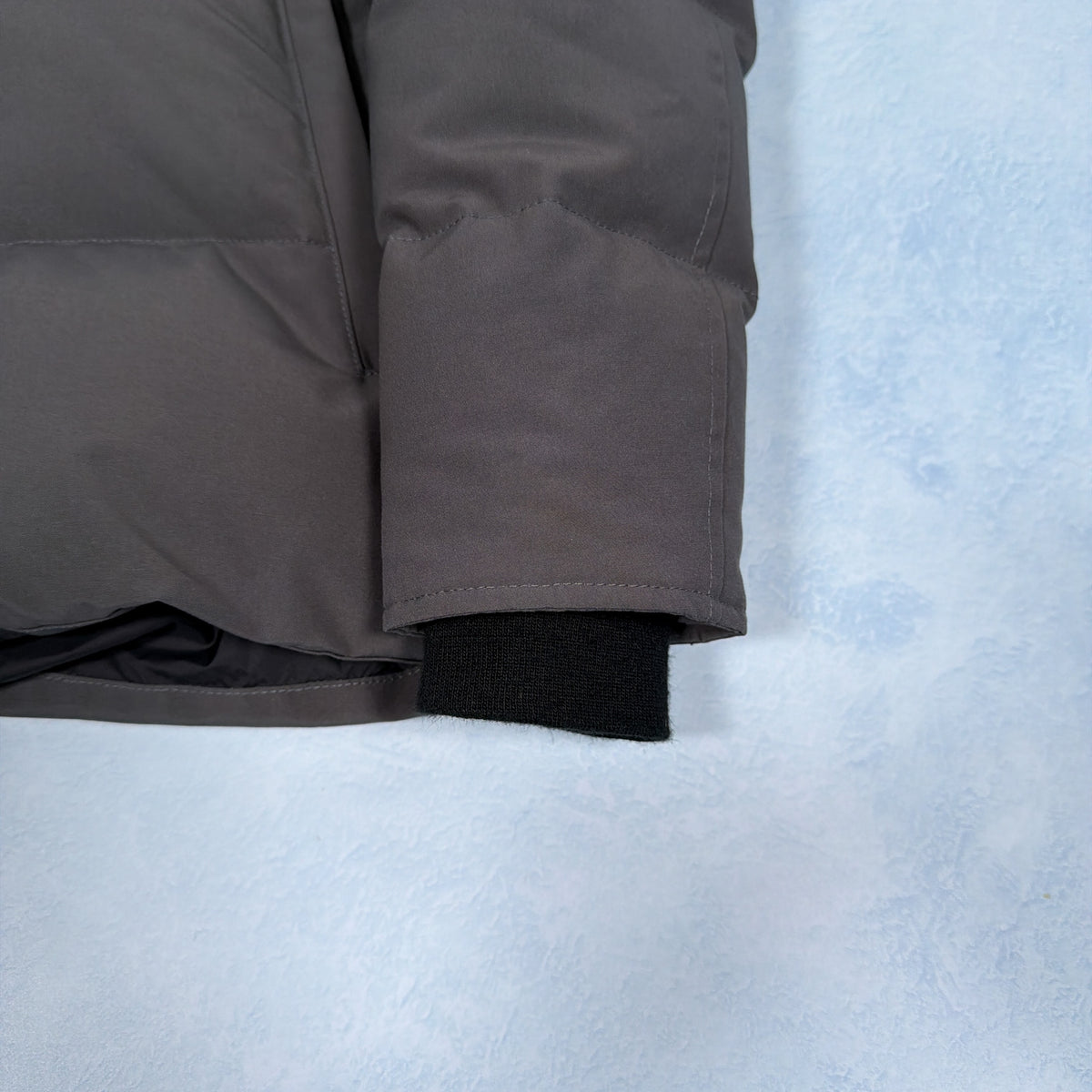 Wyndham Parka Heritage - Graphite M Fusion (Pre Owned) | Canada Goose