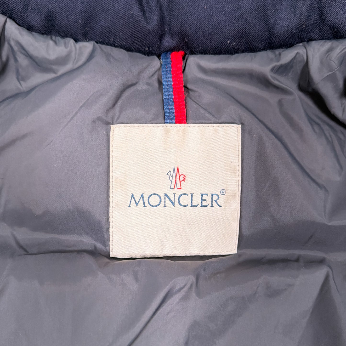 Montgenevre Down Jacket - Navy XS (Pre Owned) | Moncler