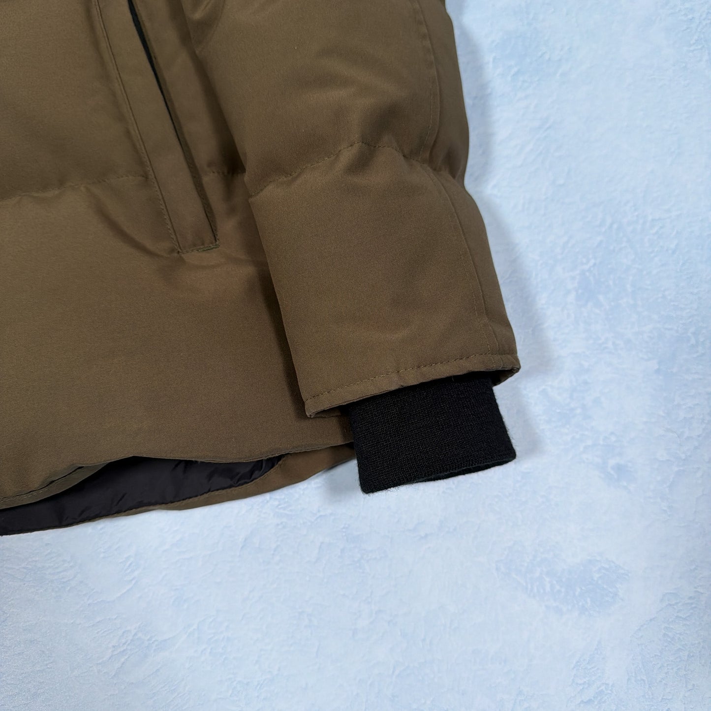 Wyndham Parka Heritage - Khaki M Fusion (Pre Owned) | Canada Goose