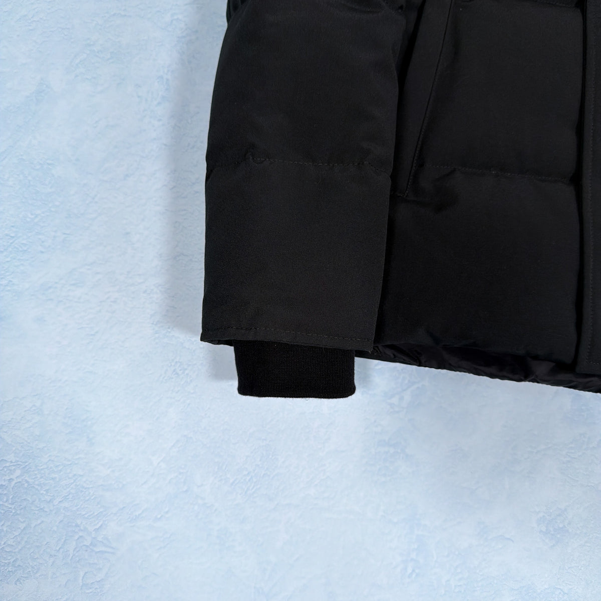 Wyndham Parka Heritage - Black XS (Pre Owned) | Canada Goose