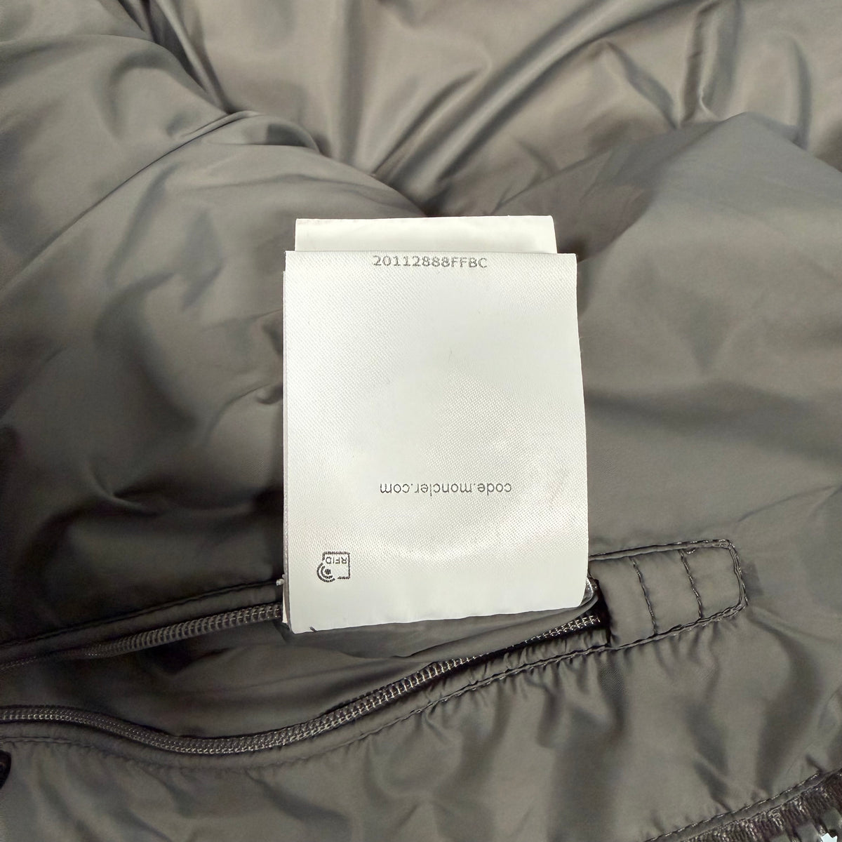 Montgenevre Down Jacket - Grey S/M (Pre Owned) | Moncler