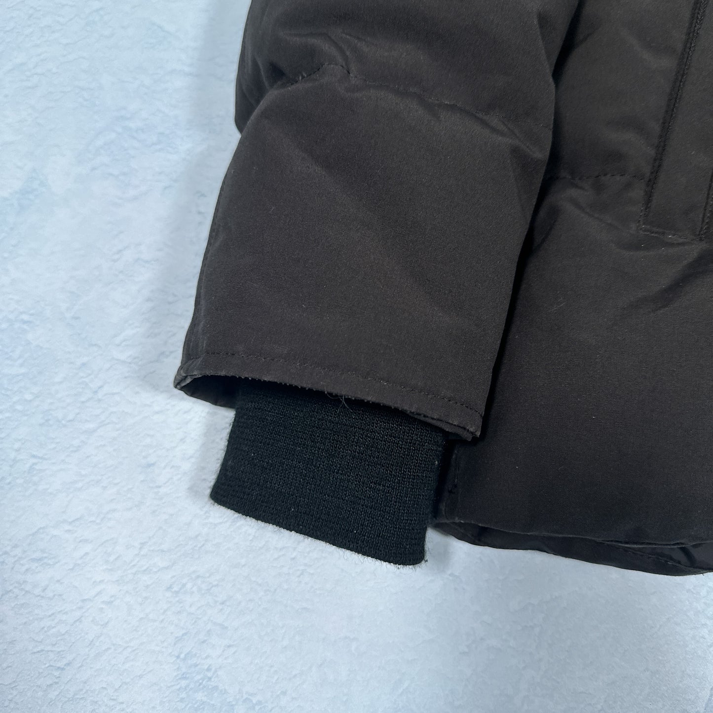 Wyndham Parka Heritage - Black S (Pre Owned) | Canada Goose