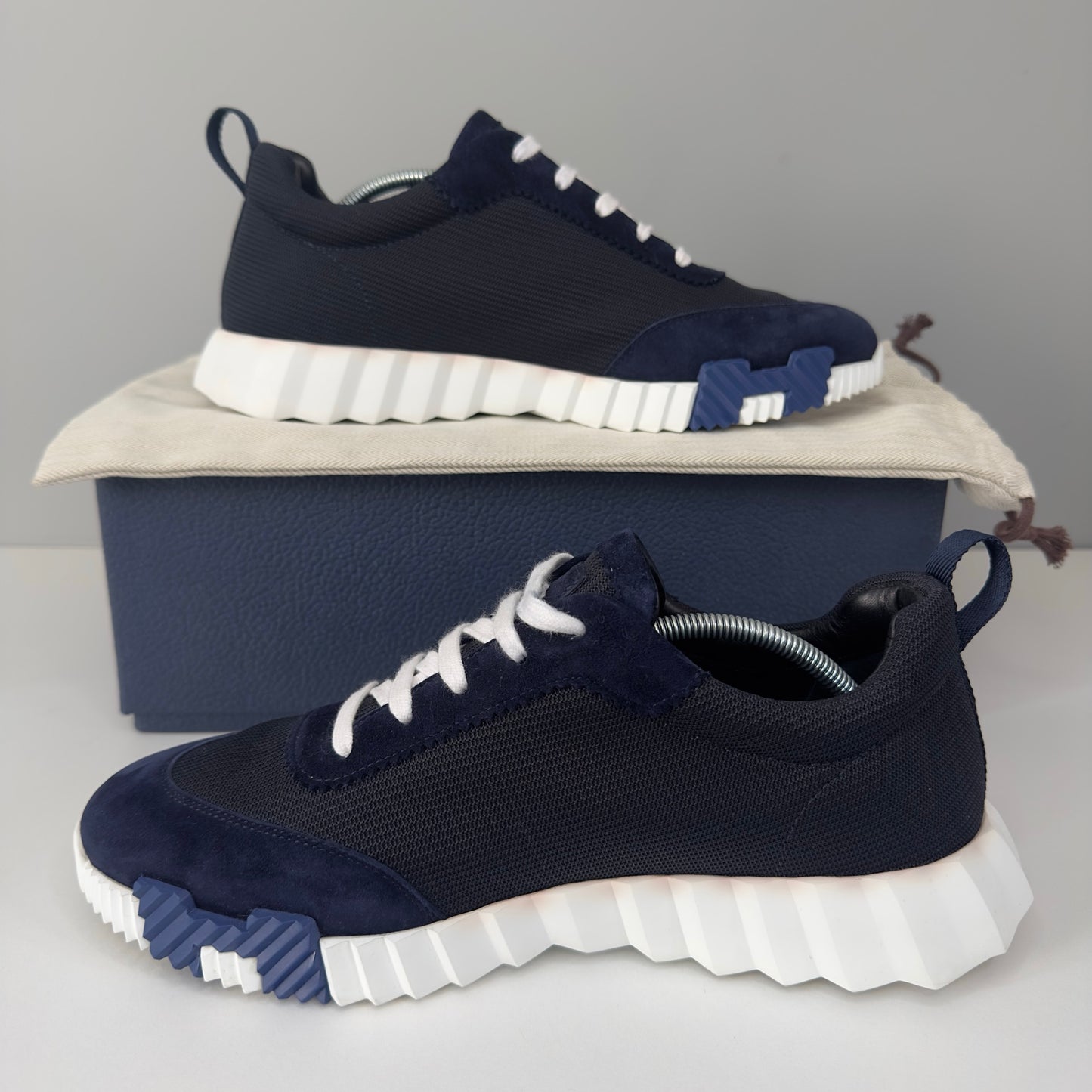 Hermes Bouncing Trainer