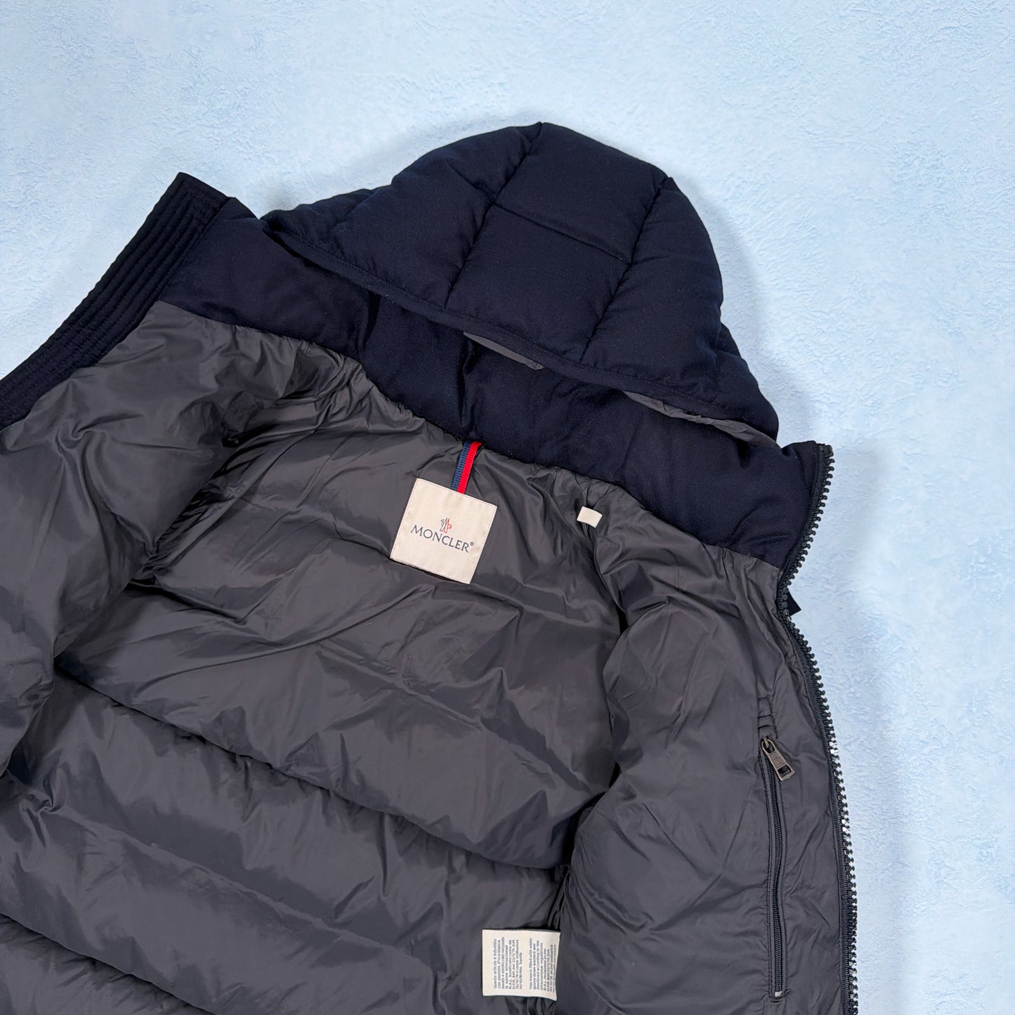 Montgenevre Down Jacket - Navy XS (Pre Owned) | Moncler