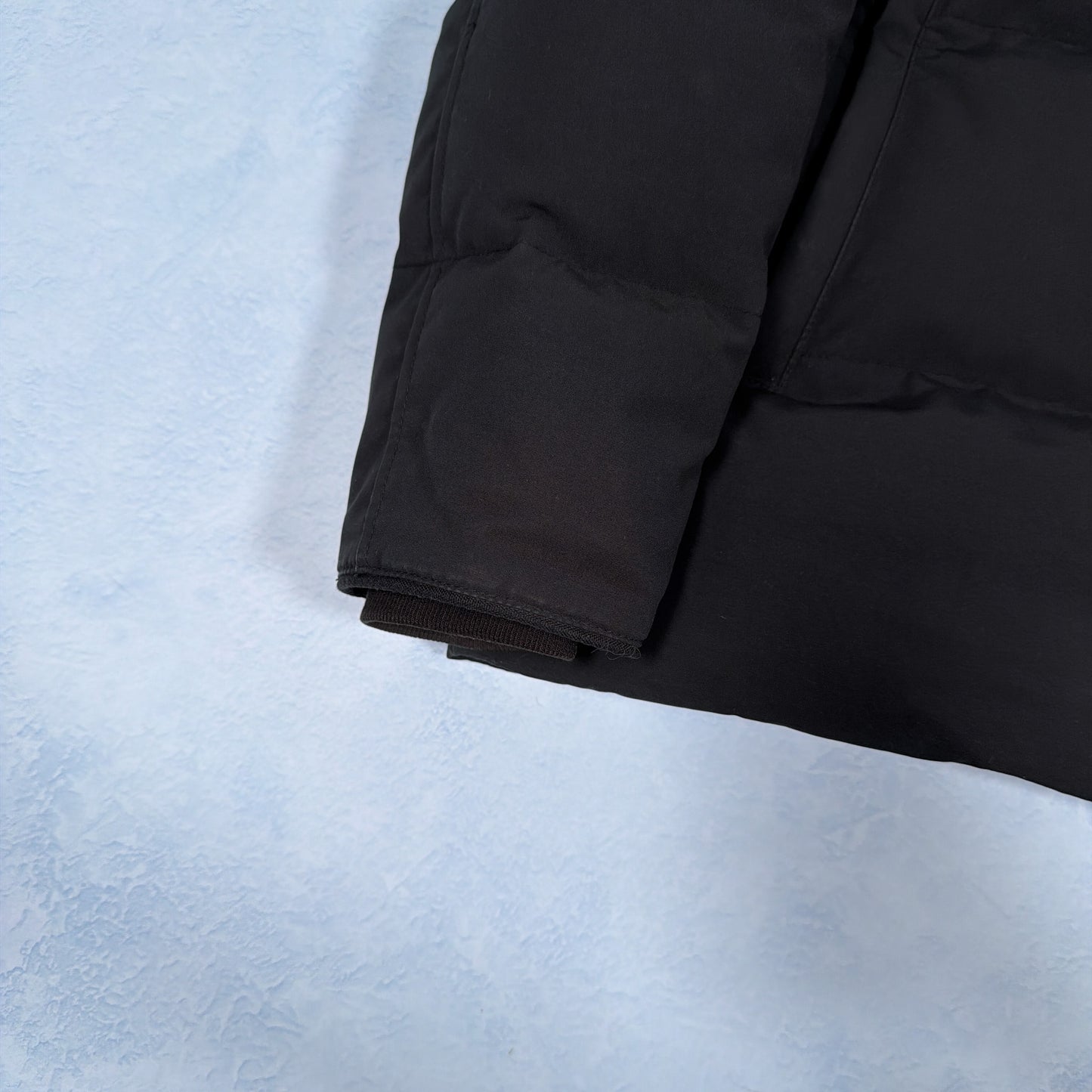 Wyndham Parka - Black Large (Pre Owned) | Canada Goose