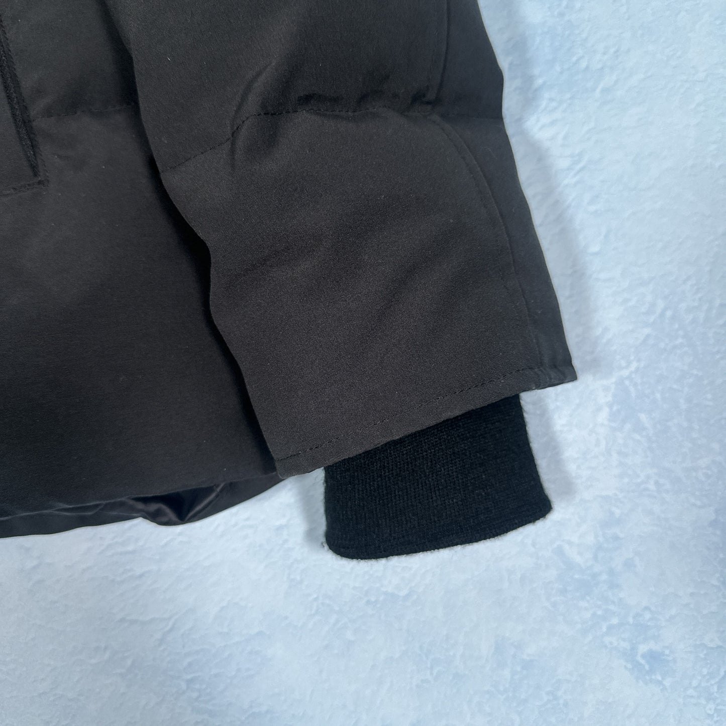 Wyndham Parka Heritage - Black M (Pre Owned) | Canada Goose