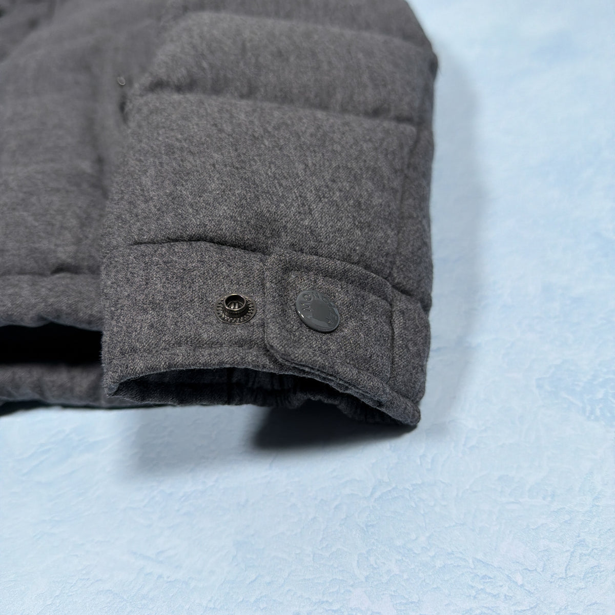 Montgenevre Down Jacket - Grey S/M (Pre Owned) | Moncler