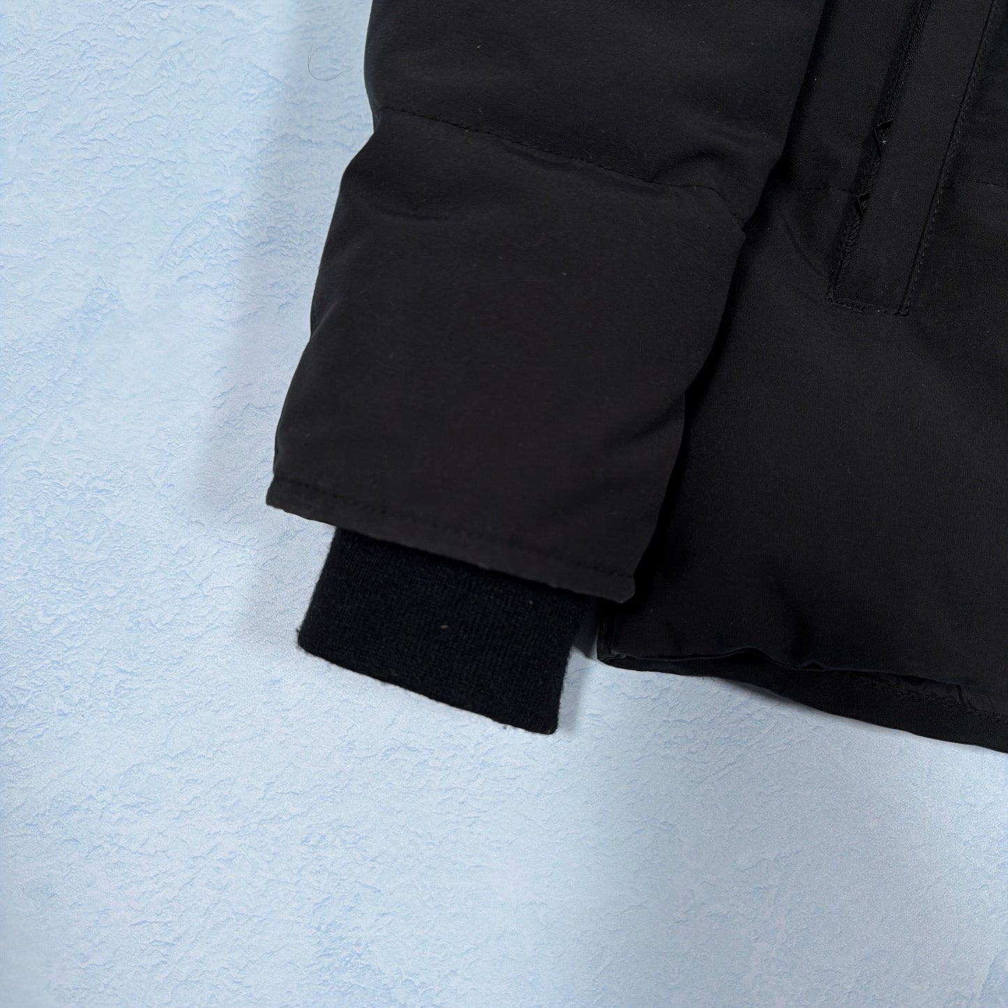 Wyndham Parka Heritage - Black M Fusion (Pre Owned) | Canada Goose
