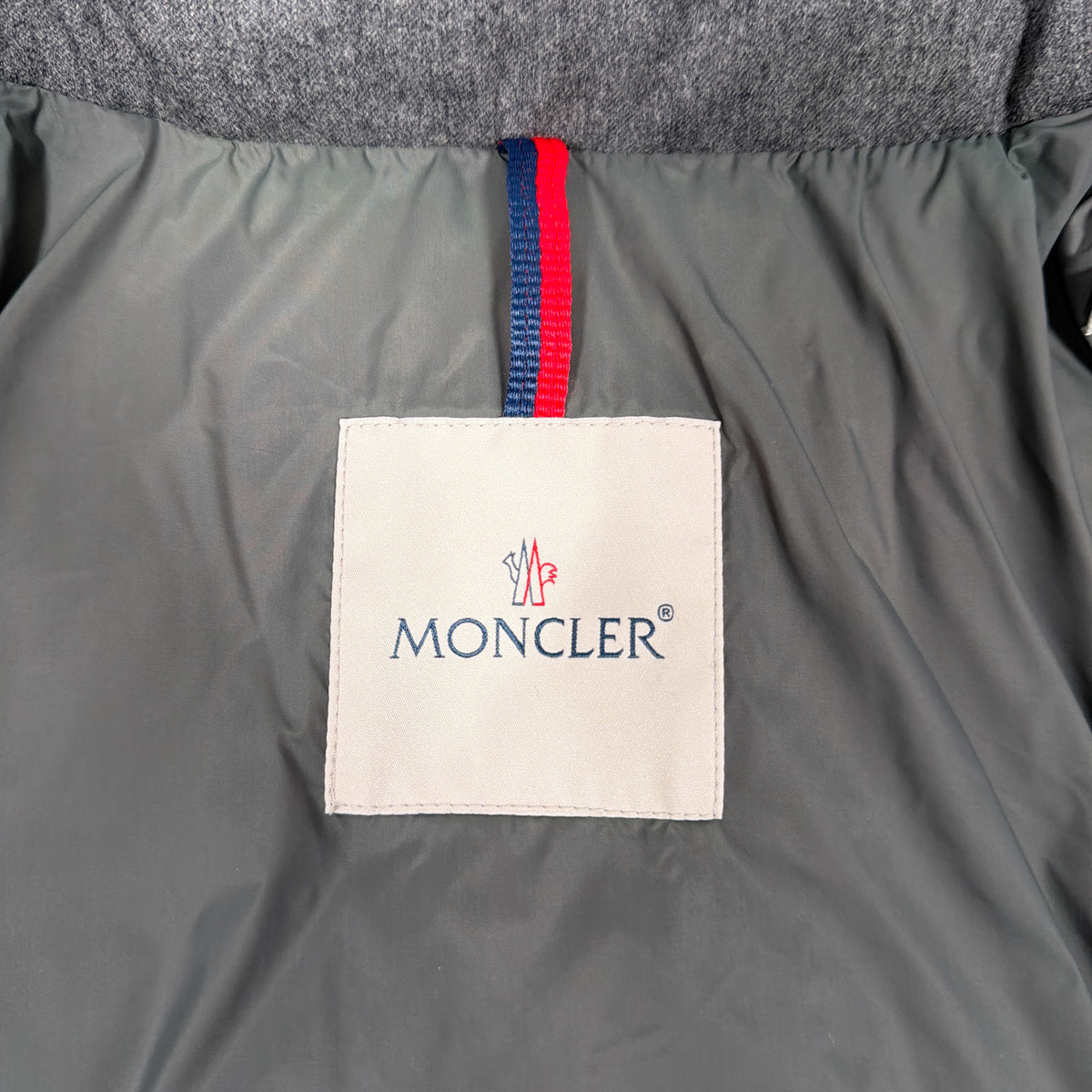Montgenevre Down Jacket - Grey S/M (Pre Owned) | Moncler