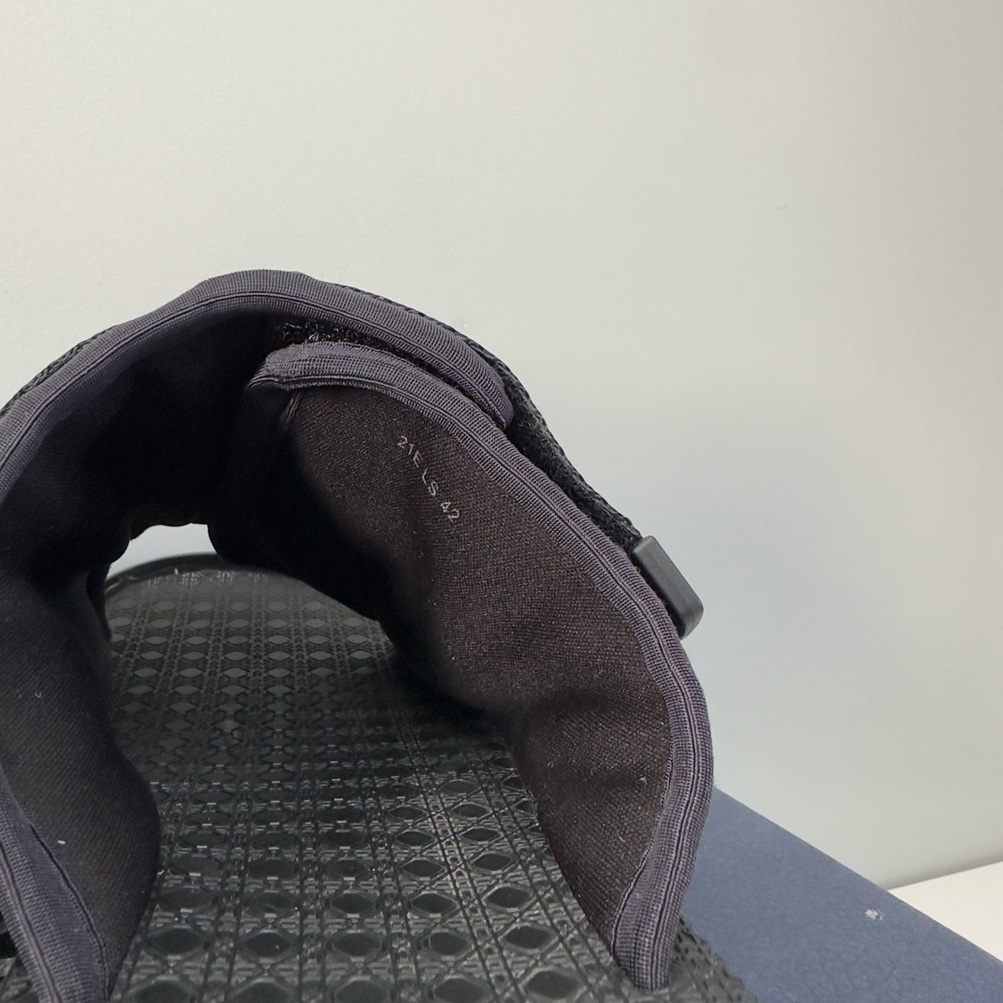 Dior Alpha Sliders