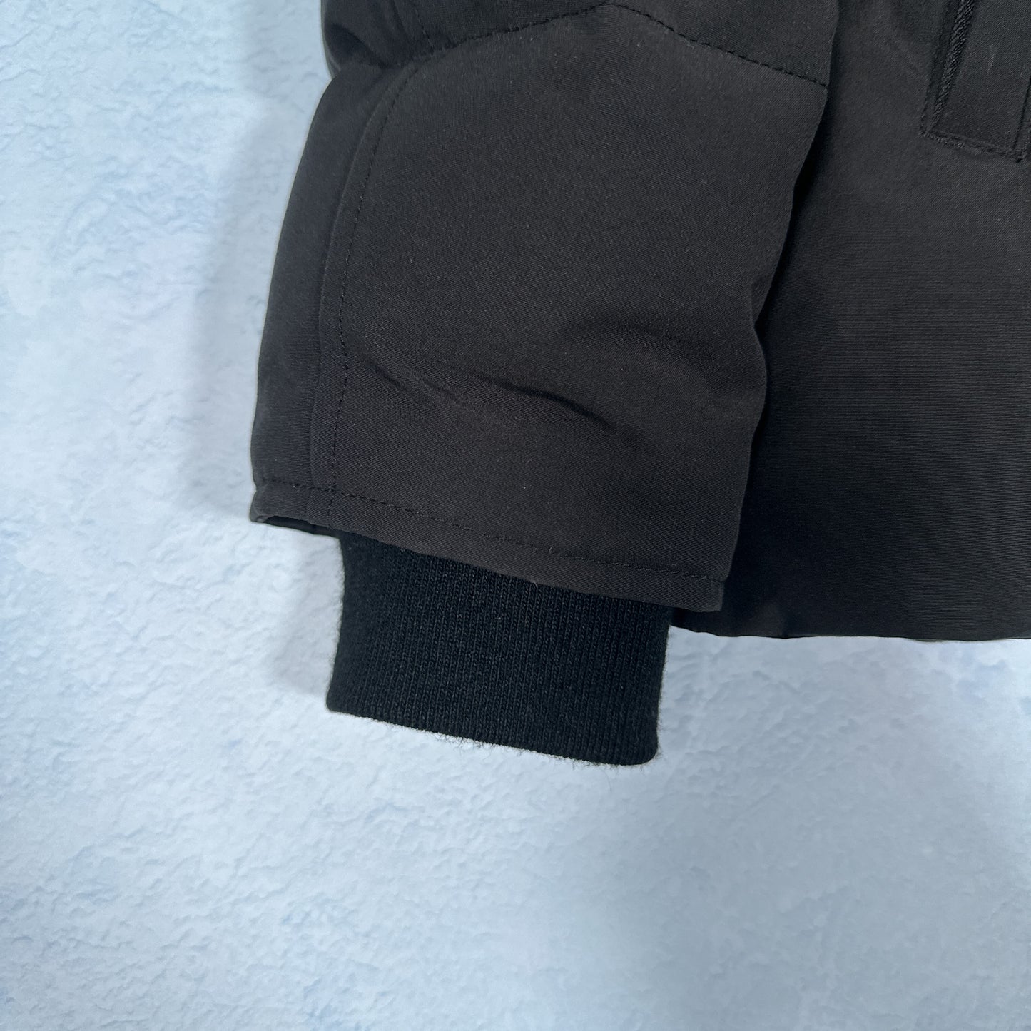 Wyndham Parka Heritage - Black L Fusion (Pre Owned) | Canada Goose