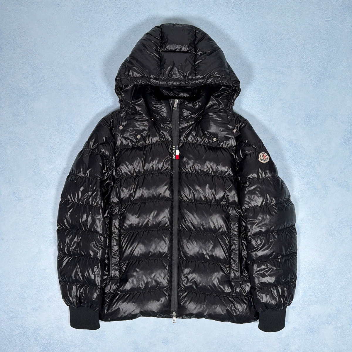 Cuvellier Down Jacket - Black Size 4 (Pre Owned) | Moncler