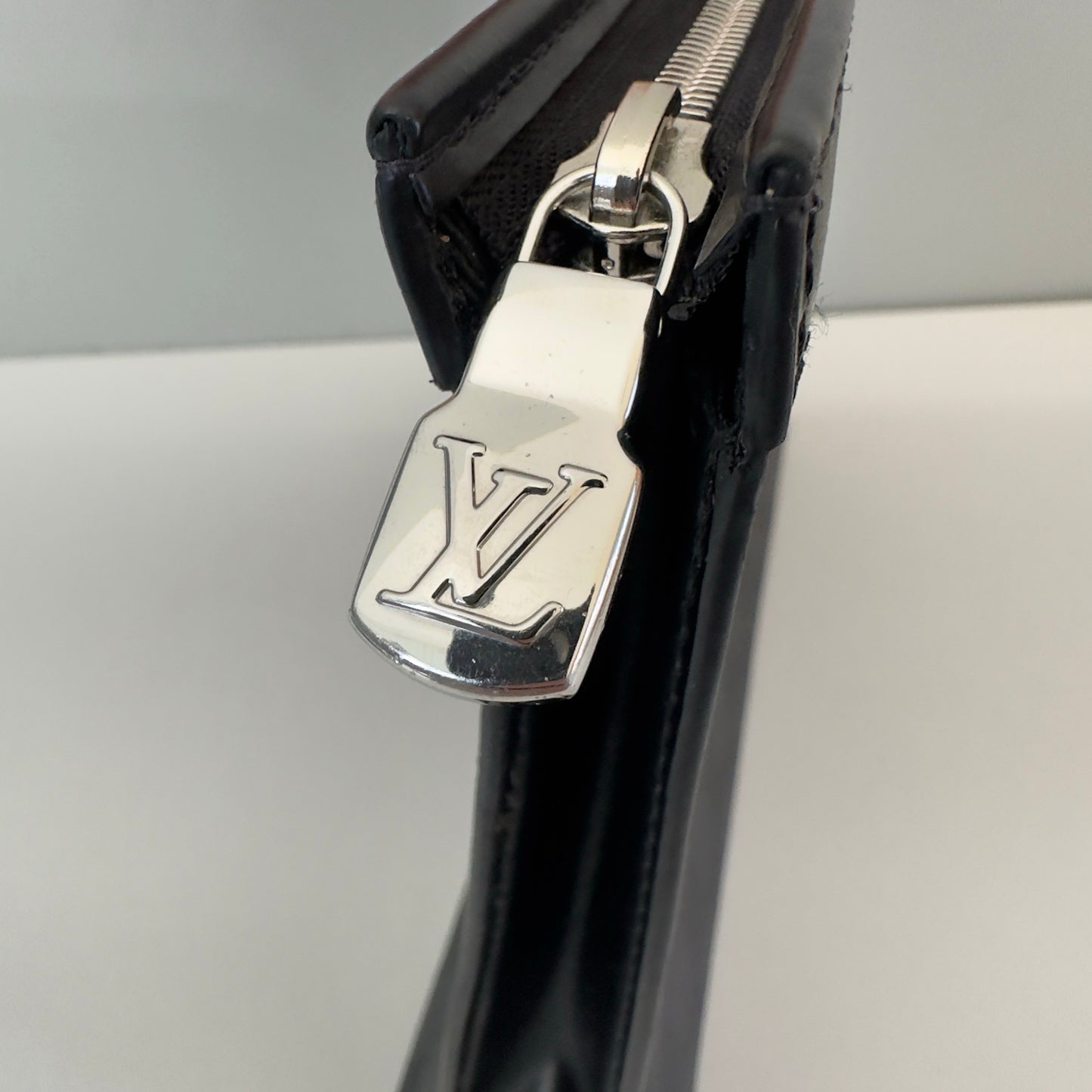 Louis Vuitton Pochette Voyage