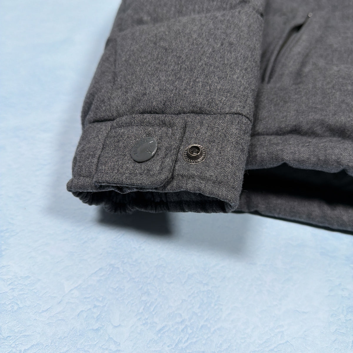 Montgenevre Down Jacket - Grey S/M (Pre Owned) | Moncler