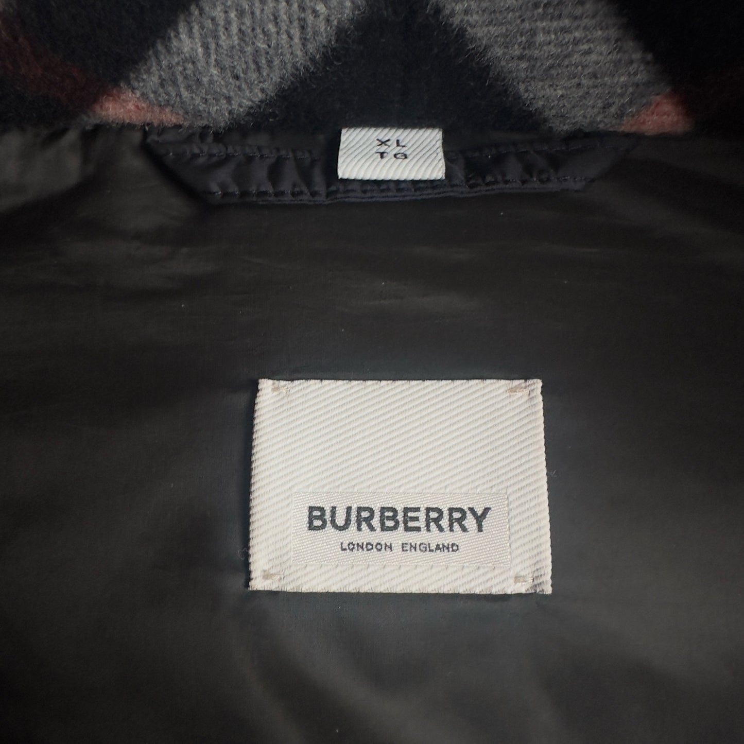 Burberry Lockwell Puffer