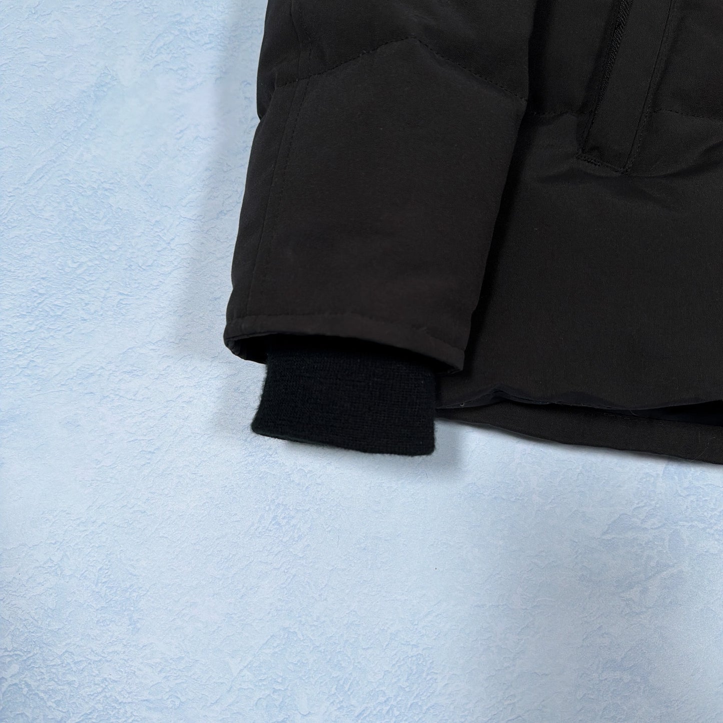 Wyndham Parka Heritage - Black S (Pre Owned) | Canada Goose