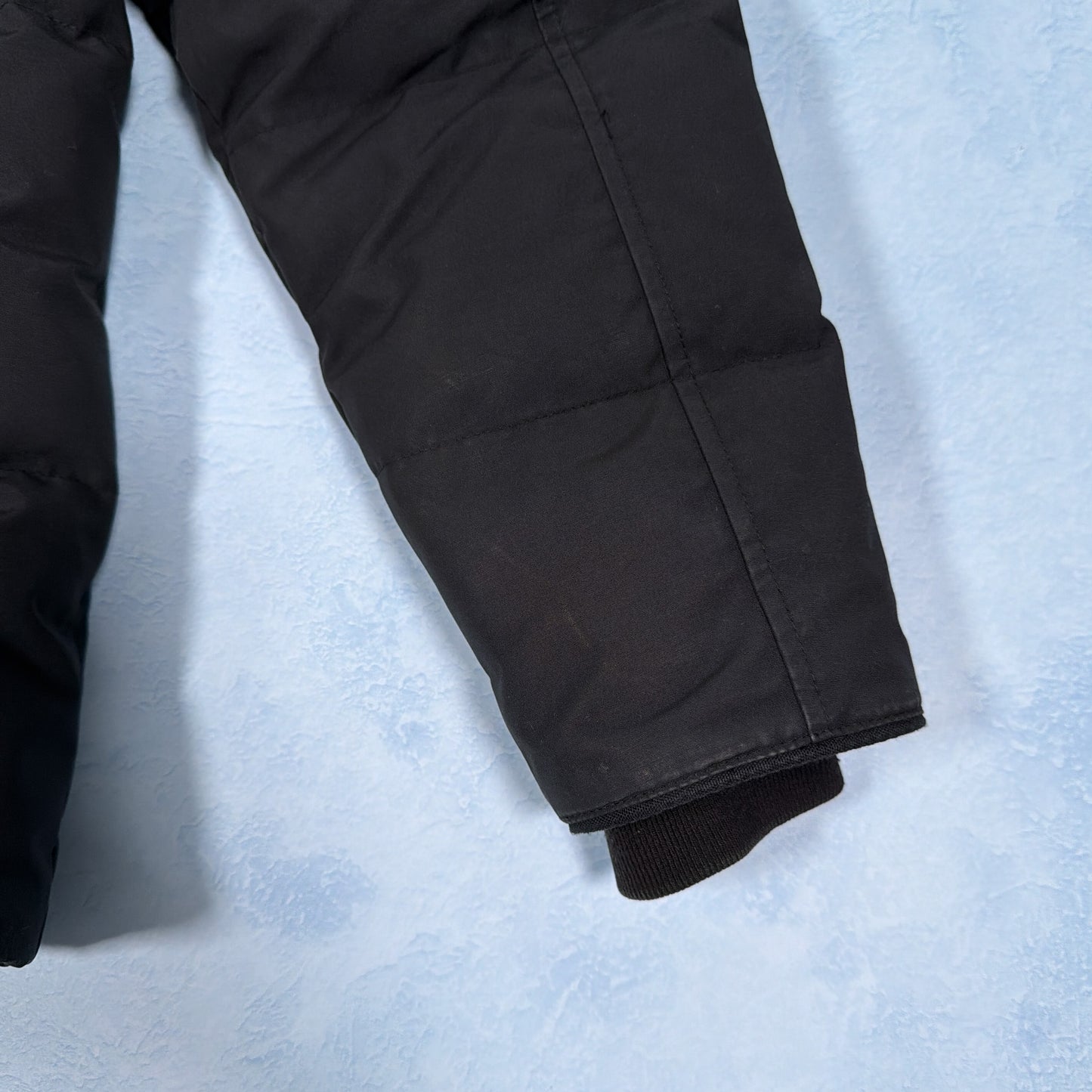 Wyndham Parka - Black Large (Pre Owned) | Canada Goose