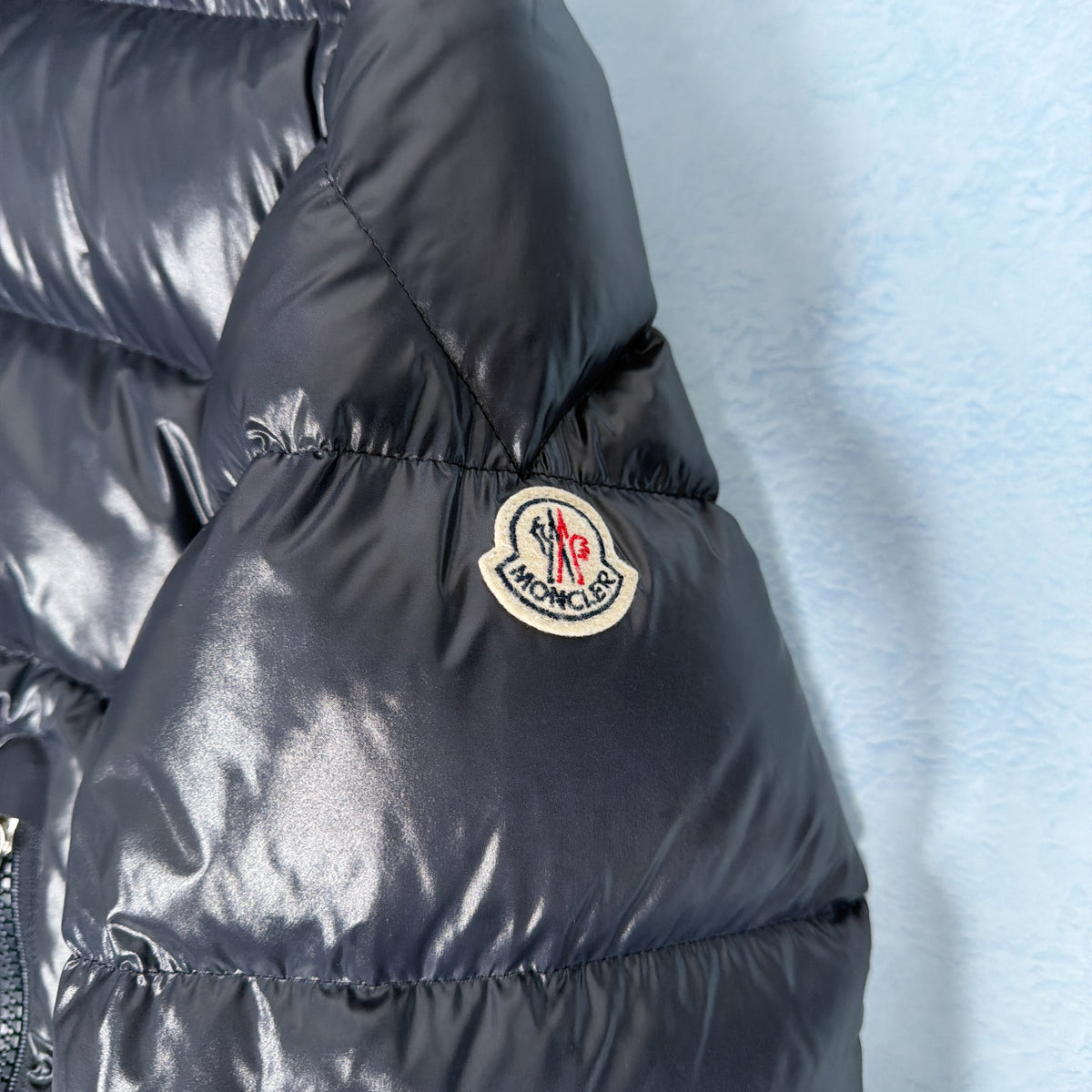 Alberic Down Jacket - Navy S/M (Pre Owned) | Moncler