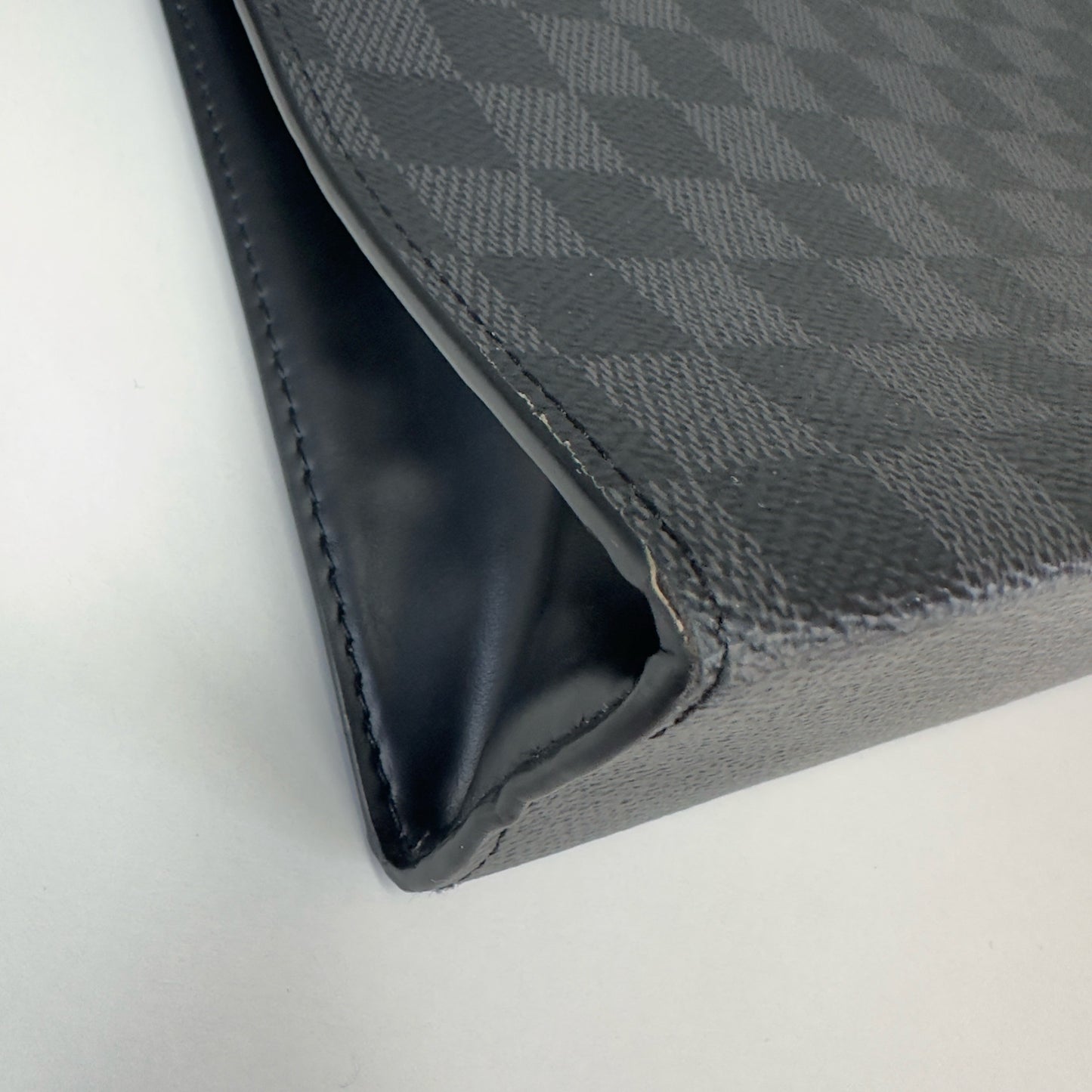 Louis Vuitton Pochette Voyage