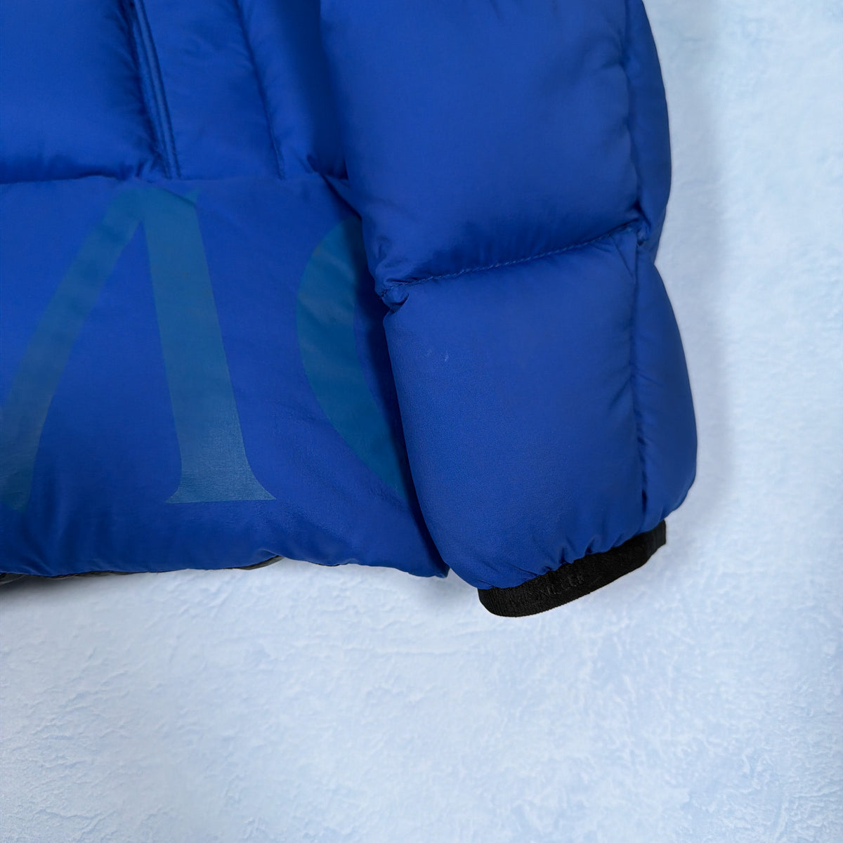 Wilms Down Jacket Black Badge - Blue Small (Pre-Owned) | Moncler