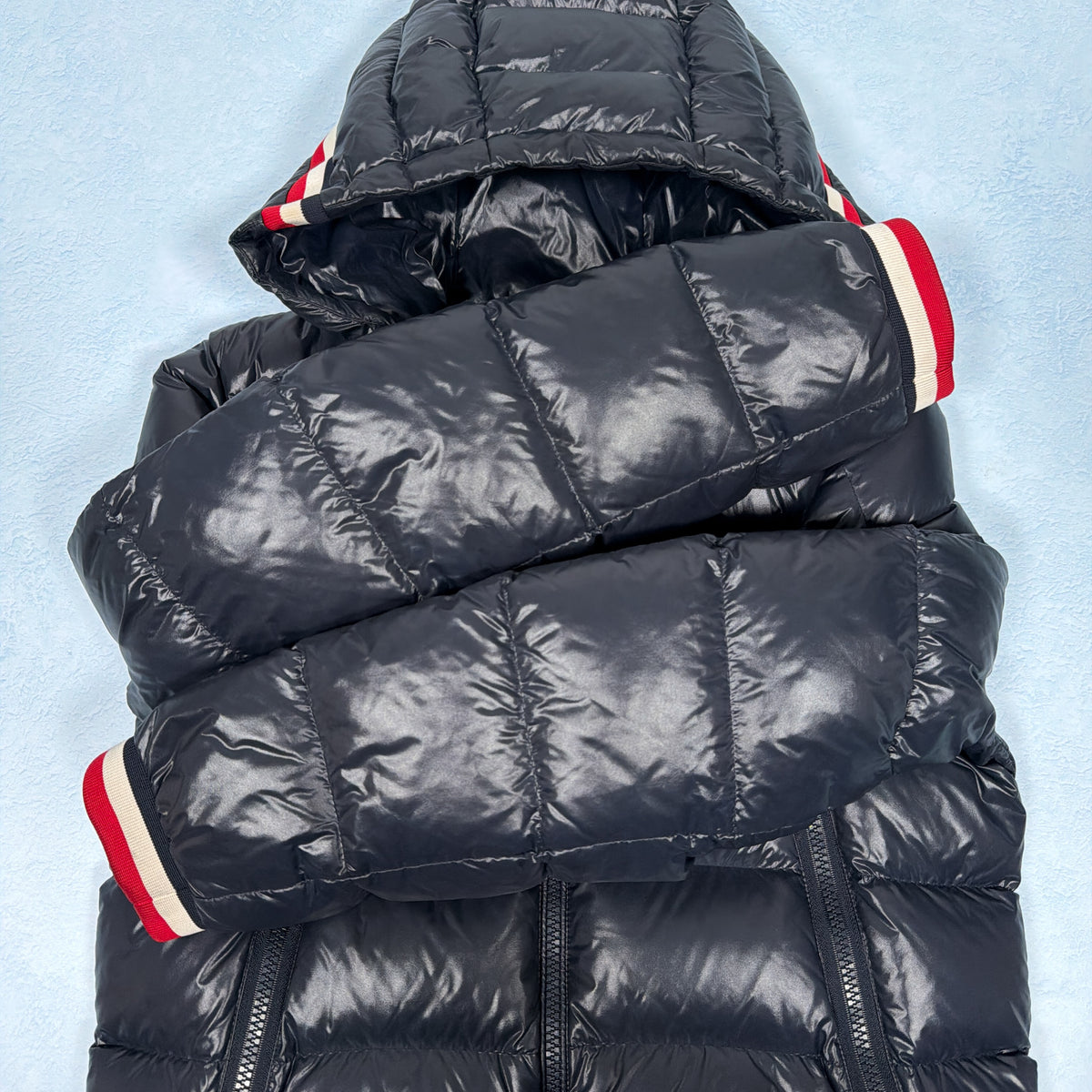 Alberic Down Jacket - Navy S/M (Pre Owned) | Moncler