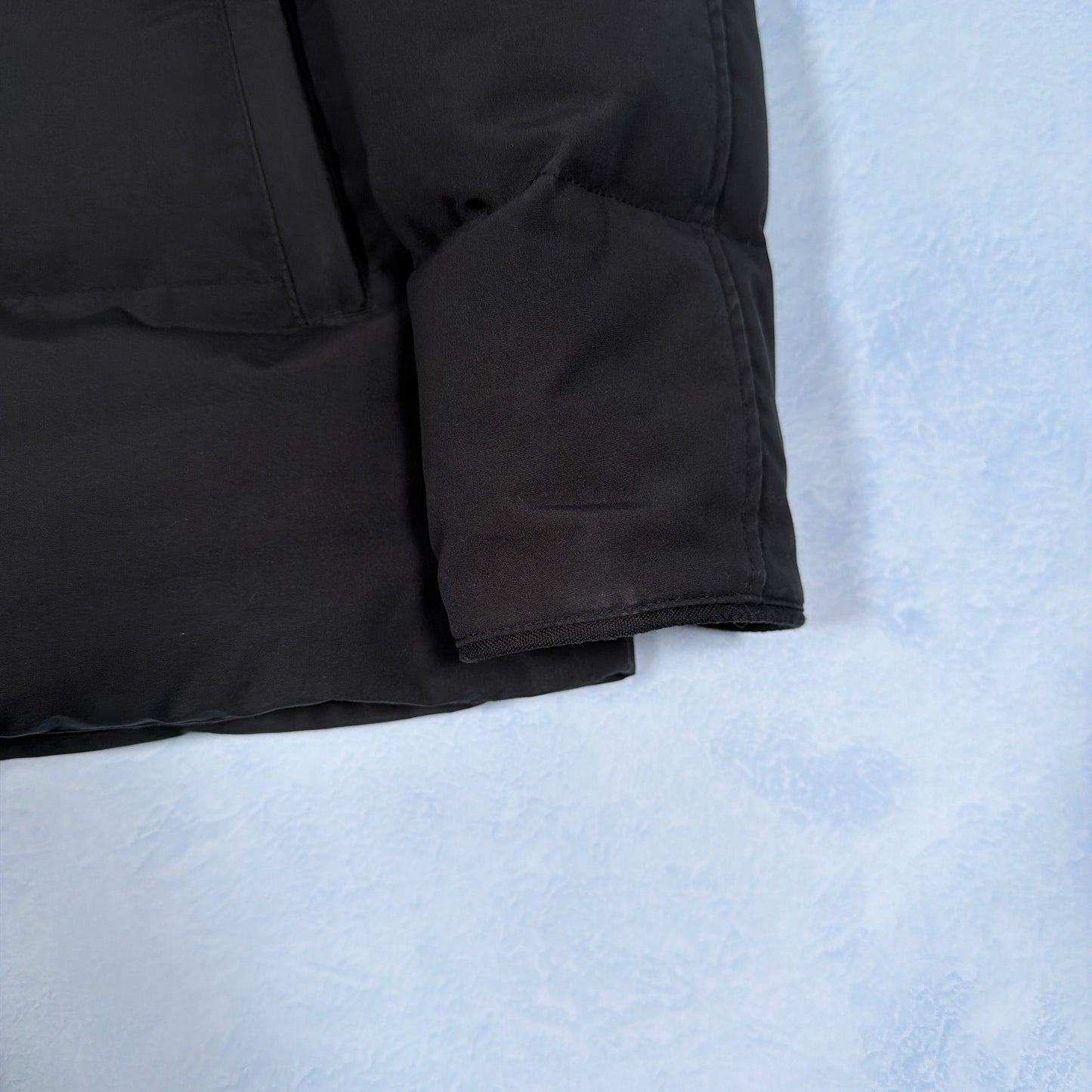 Wyndham Parka - Black Large (Pre Owned) | Canada Goose