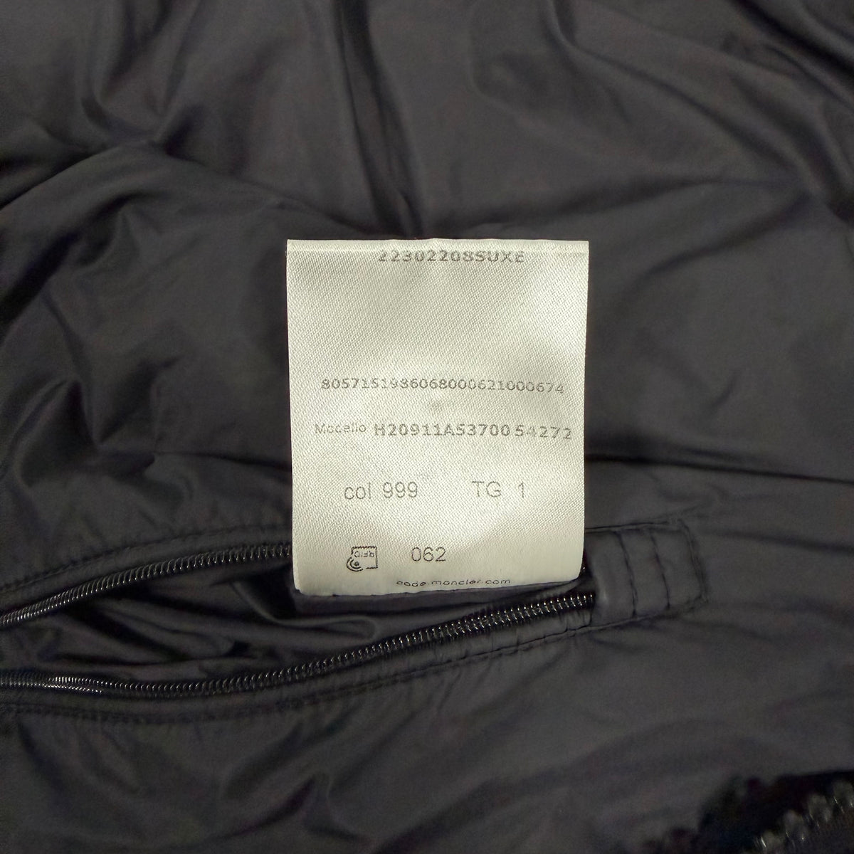 Montgenevre Down Jacket - Black S/M (Pre Owned) | Moncler